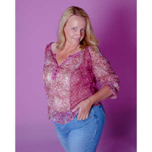 My high school friend Melinda was in town and she had asked to do a shoot with me.  We did a little shopping for outfits, and then spent a couple of hours shooting.  We just tried to have fun and get some cute shots of her.  Melinda is not a model, but she really threw herself into it and I think she did great.