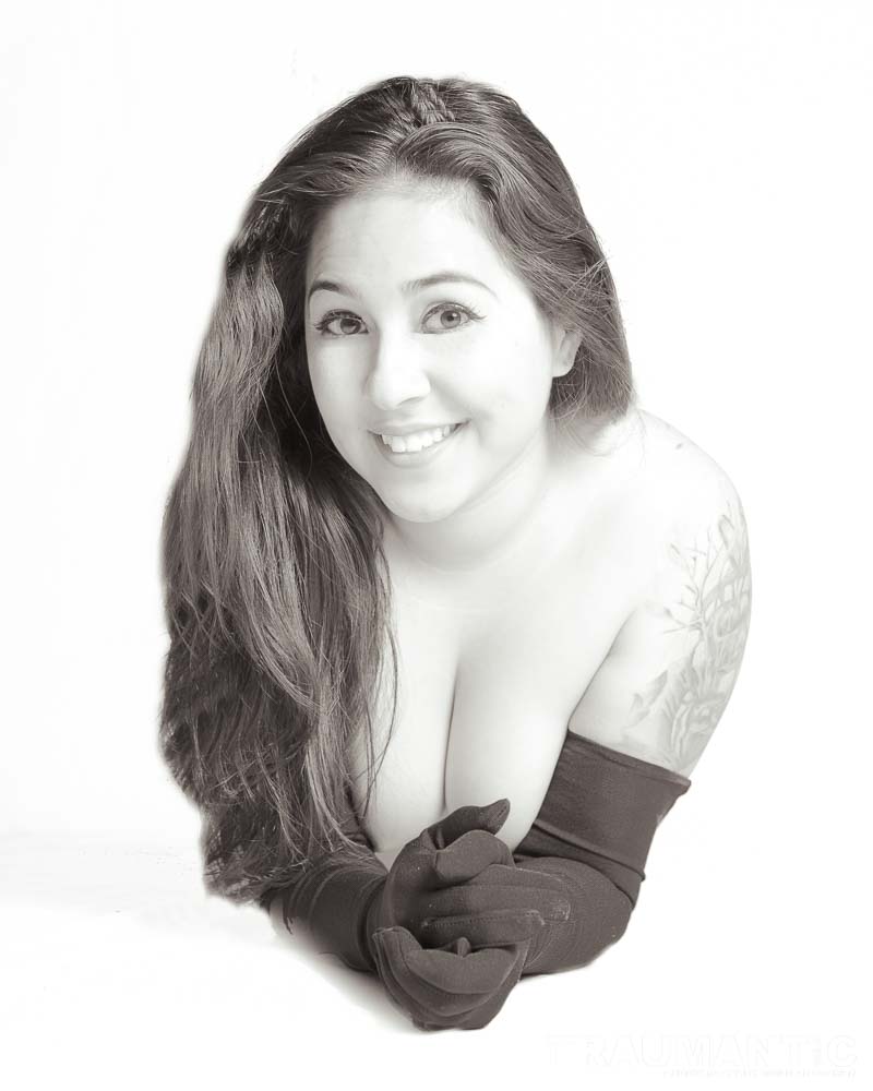 Caramel wanted to do some sexy images for a boyfriend, and she allowed me to share a few with you.