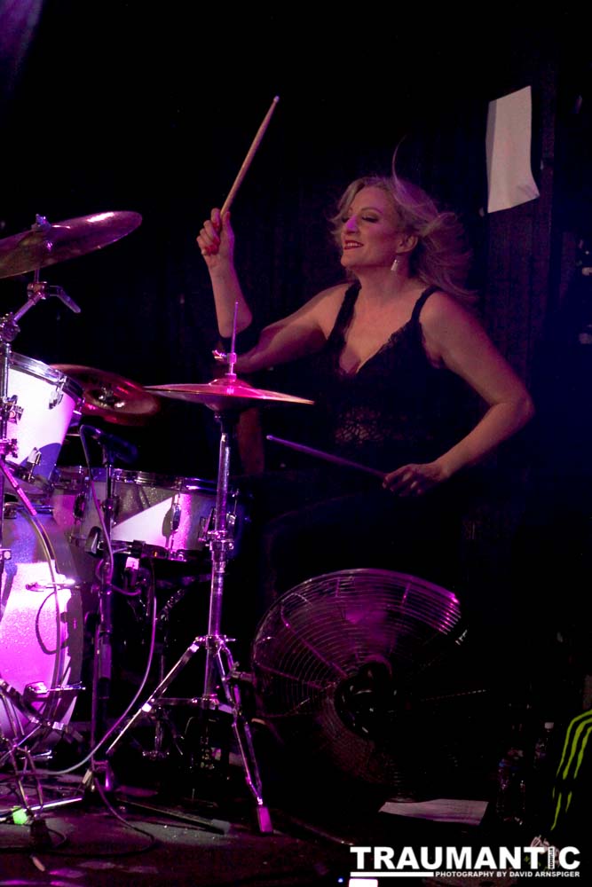 Image should appear here.