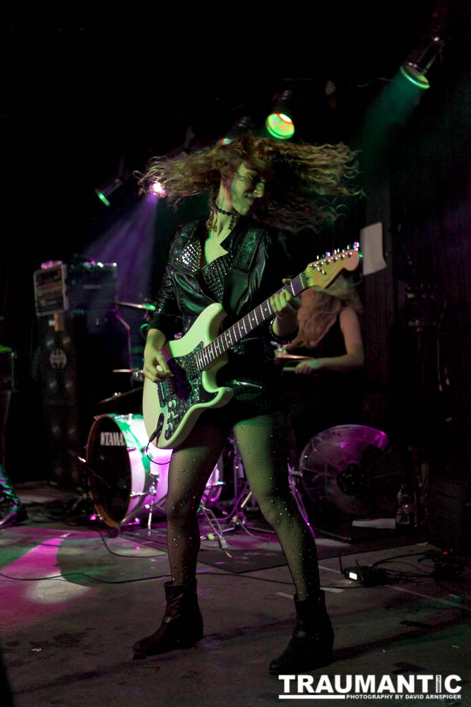 Image should appear here.