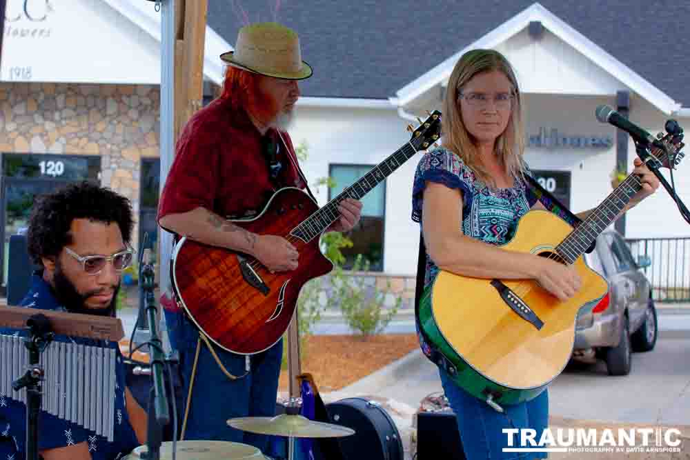 A return to concert photography for me with Heart Tribe.