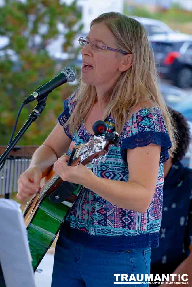 A return to concert photography for me with Heart Tribe.